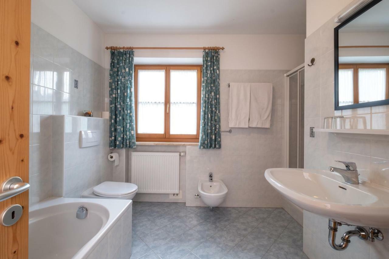Mantingerhof Apartments Funes  Luaran gambar